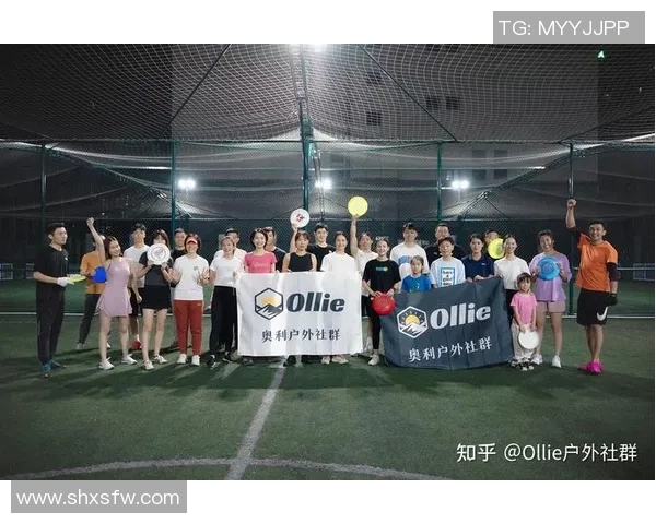 深圳飞盘队在极限运动嘉年华中的团队协作表现精彩点评与分析 深圳飞盘队在极限运动嘉年华中的团队协作表现精彩点评与分析